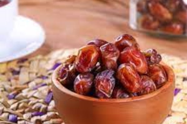 تصویر 5 از قیمت خرما ربی تازه + پخش تولیدی عمده کارخانه